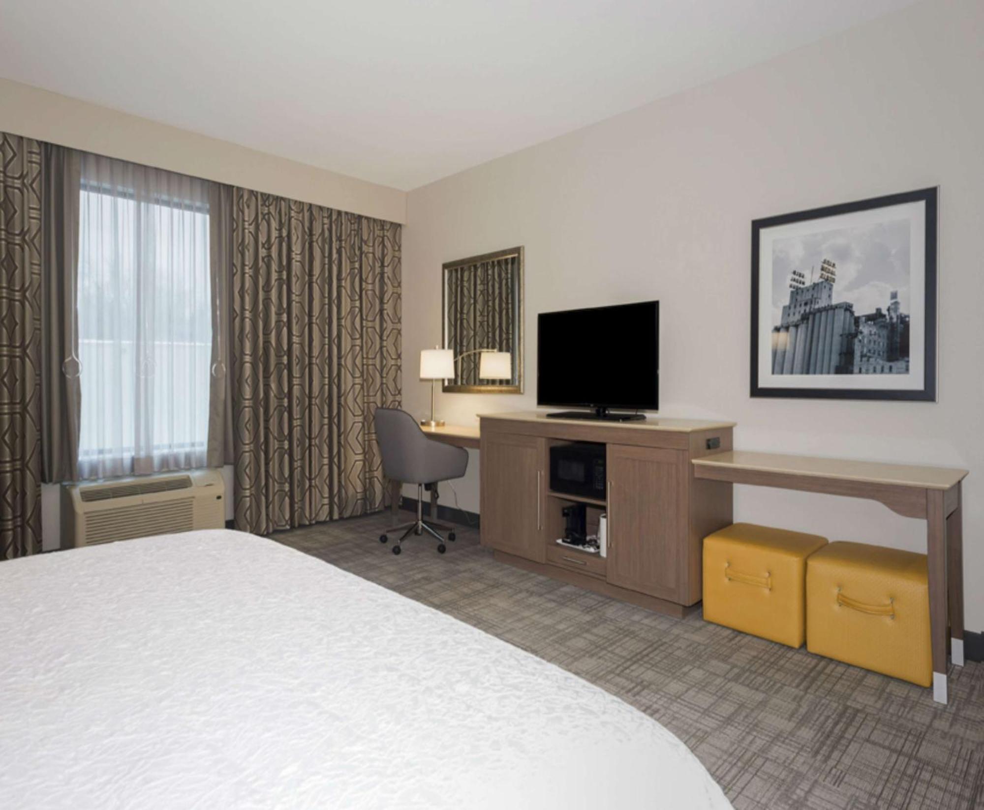 Hampton Inn And Suites Minneapolis University Area, Mn Bagian luar foto